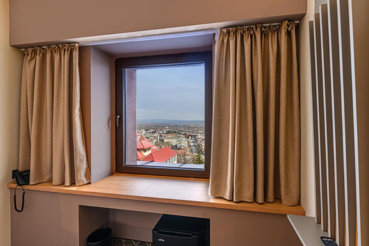 Hotel Central Pascani Ngoại thất bức ảnh
