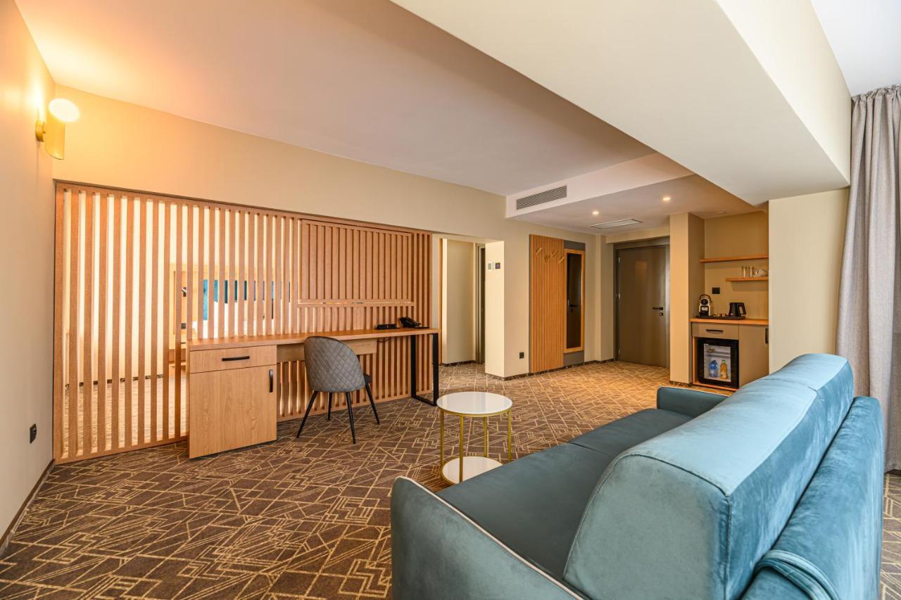 Hotel Central Pascani Ngoại thất bức ảnh