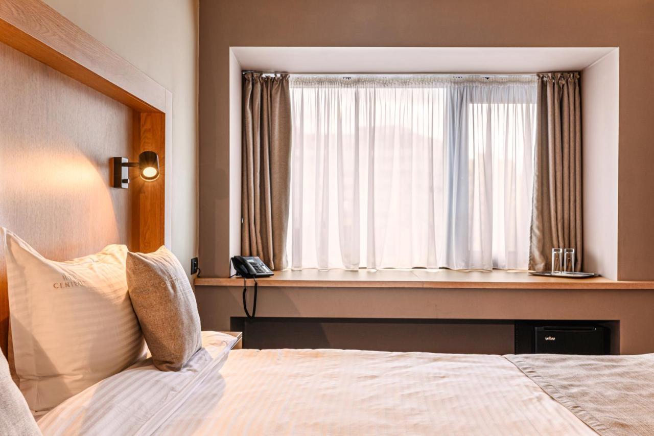 Hotel Central Pascani Ngoại thất bức ảnh