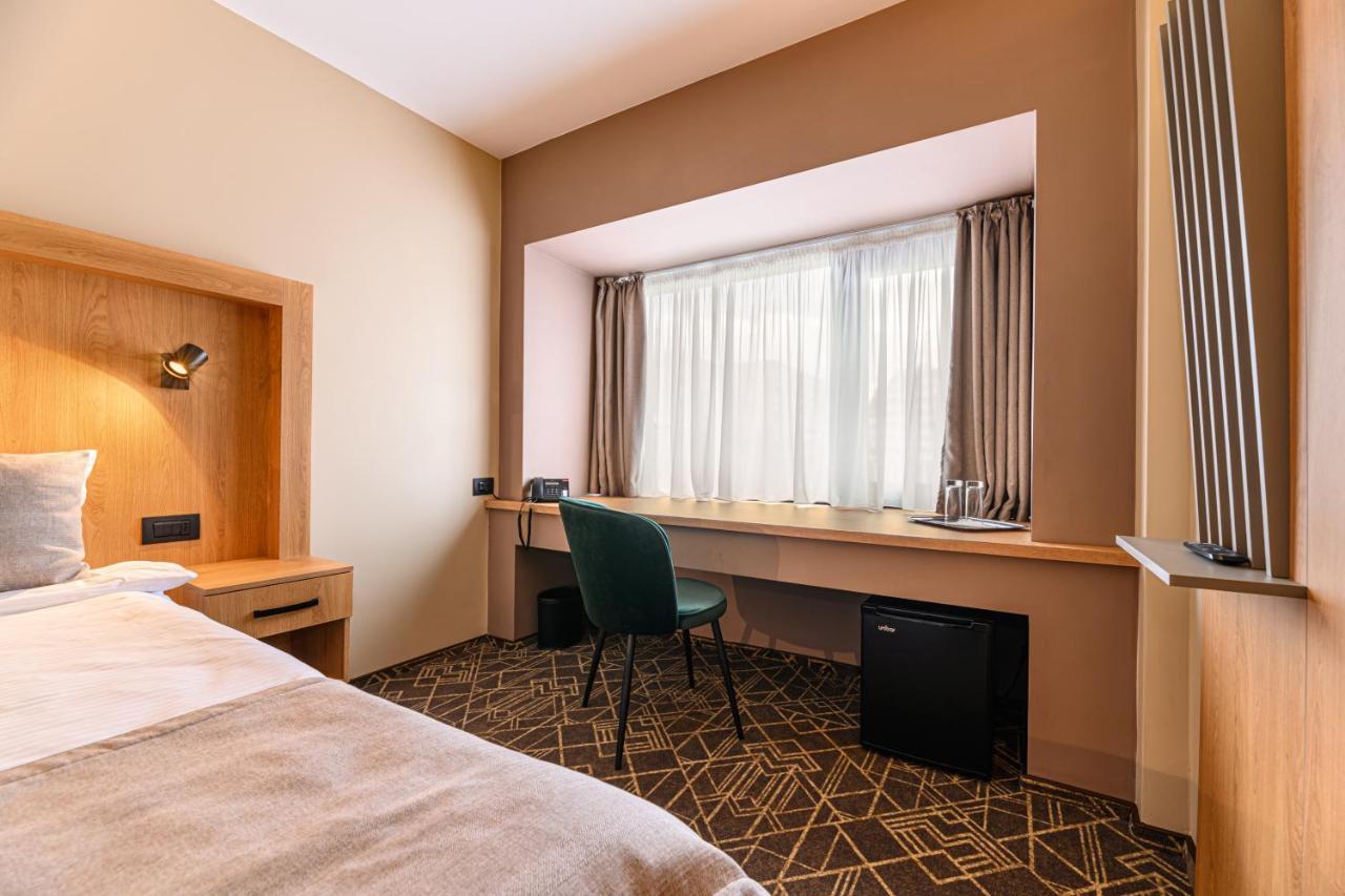 Hotel Central Pascani Ngoại thất bức ảnh