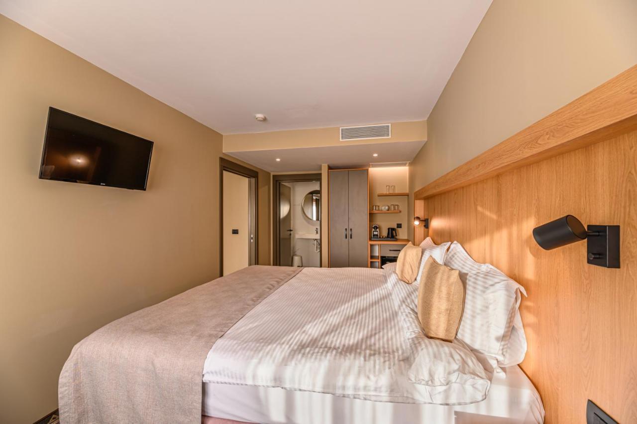 Hotel Central Pascani Ngoại thất bức ảnh