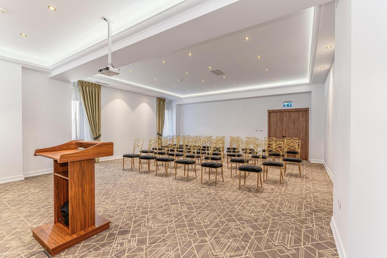 Hotel Central Pascani Ngoại thất bức ảnh