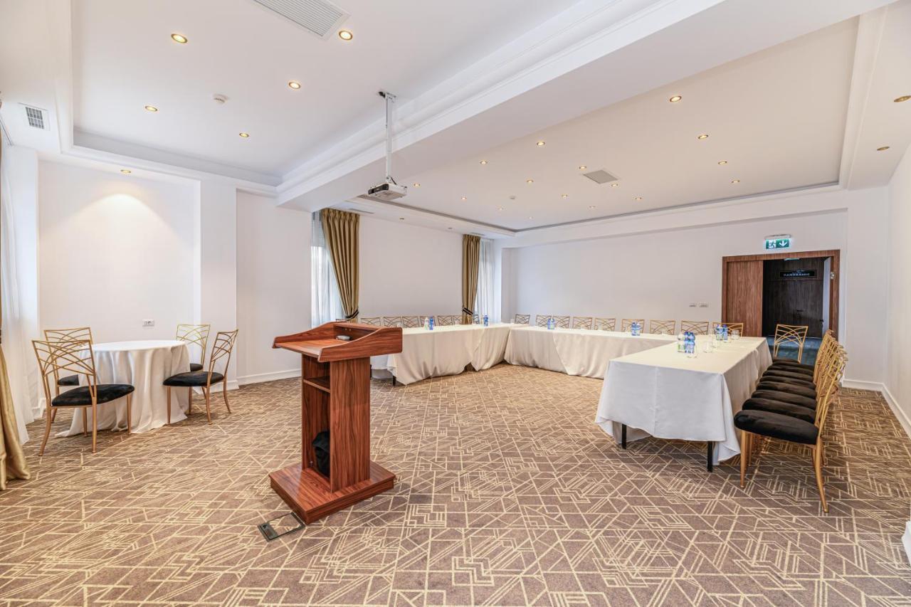 Hotel Central Pascani Ngoại thất bức ảnh